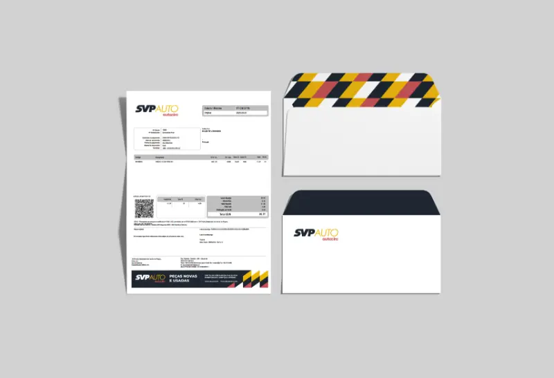 Mockup de Envelope Pequeno e Folha de Fatura com padrão, desenvolvido pela OURS Team para a SVP Auto